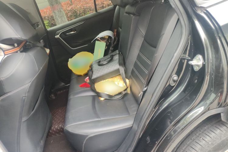 Used Toyota RAV4 2020 2.0L CVT Two-Wheel Drive Fashion PLUS Edition Left Rear Seat