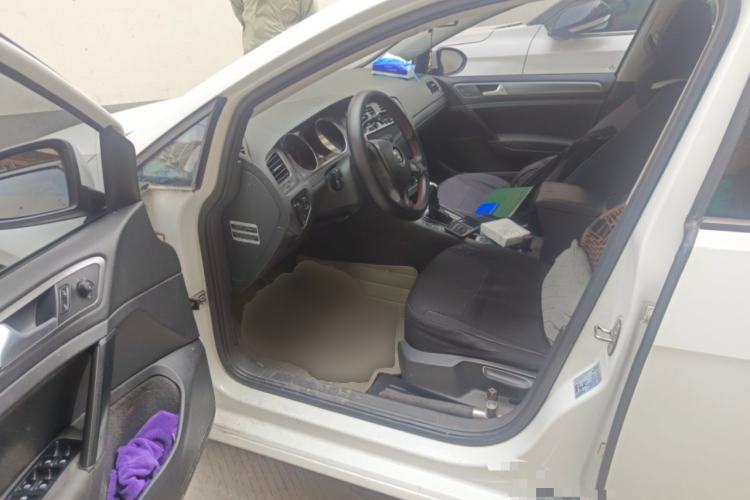 Used Volkswagen Golf 2015 1.6L Automatic Fashion Model