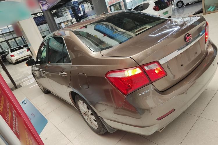 Used BYD G6 2013 1.5TI Manual Luxury Model