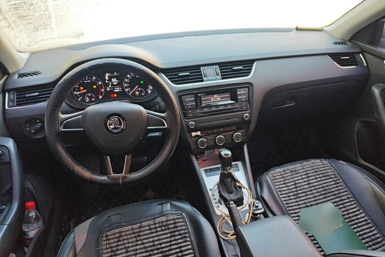 Used Skoda Octavia 2017 1.6L Automatic Front-Wheel Drive Model
