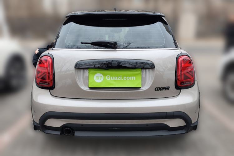 Used MINI 2023 1.5T COOPER Artist
