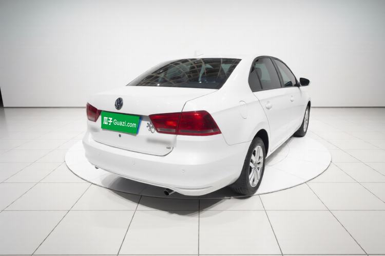 Used Volkswagen Santana 2015 1.6L Manual Fashion Edition Exterior 5