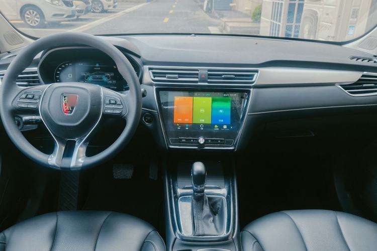 Used Roewe i5 2020 1.5L Automatic 4G Connect Luxury Flagship Edition