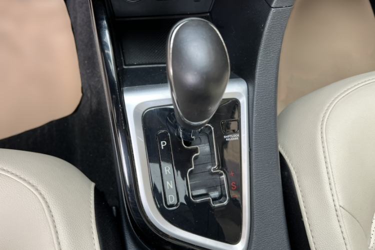 Used Changan Alsvin V7 2015 1.6L Automatic Enjoyment Model China IV Standard