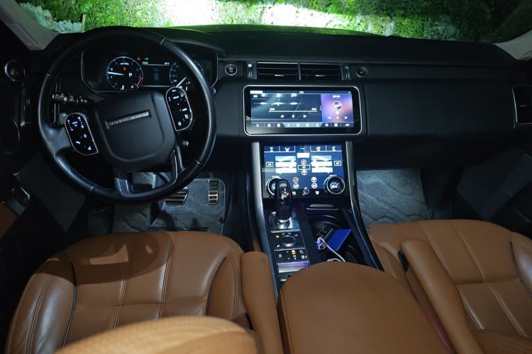 Used Land Rover Range Sport 2016 3.0 SC V6 HSE DYNAMIC Center Console