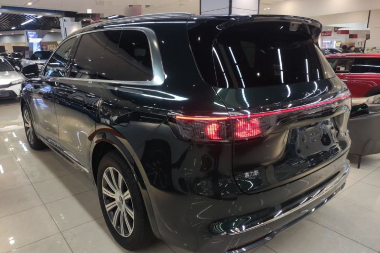 Used Hima AITO M8 2025 Extended-Range Ultra Version 53.4 kWh 6-Seater Edition Exterior 2