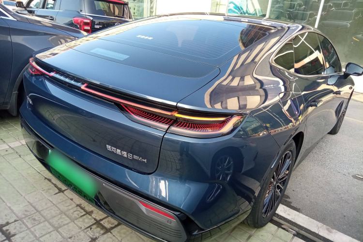 Used Geely Galaxy Galaxy 8 2025 130km EM-i Prestige Edition