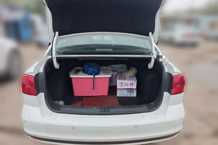 Used Volkswagen Bora 2018 1.5L Automatic Fashion Model Trunk