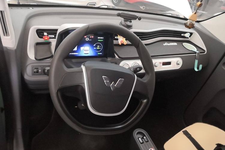 Used Wuling Hongguang MINIEV 2022 Macaron Premium Model – Lithium Iron Phosphate