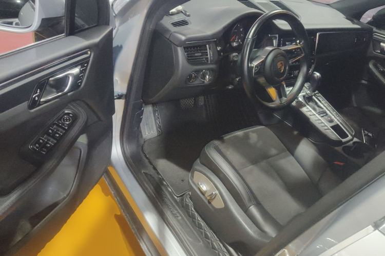 Used Porsche Macan 2020 Macan 2.0T