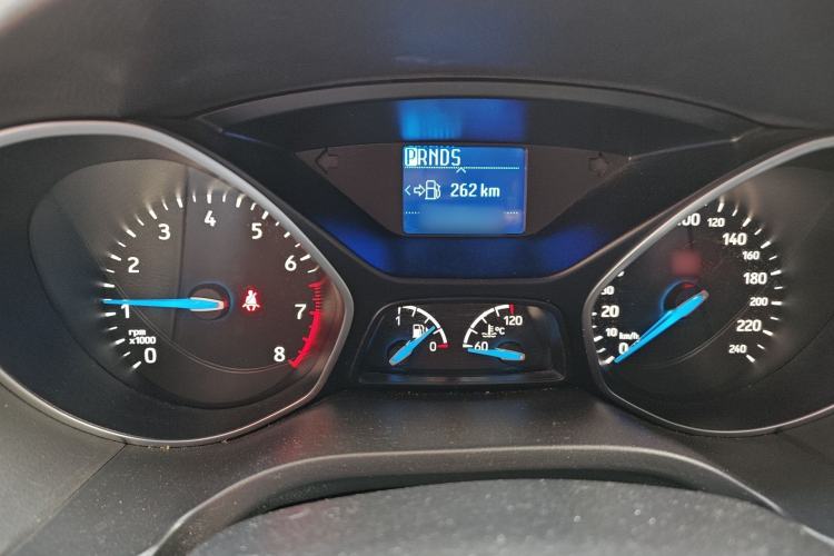 Used Ford Focus 2015 Hatchback 1.6L Automatic Fashion Edition
