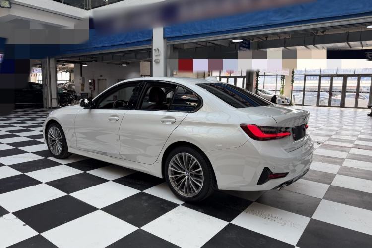 Used BMW 3 Series 2022 320i Sport Package
