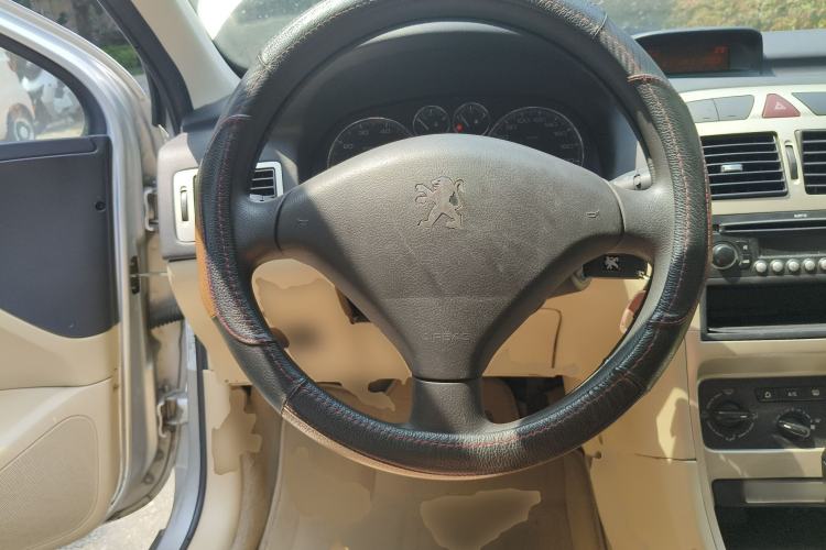 Used Peugeot 307 2010 Sedan 1.6L Automatic Comfort Edition Steering Wheel