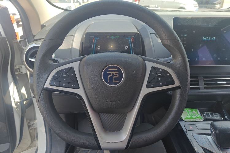 Used BYD Yuan New Energy 2019 EV535 Smart Connect Trendsetting Model
