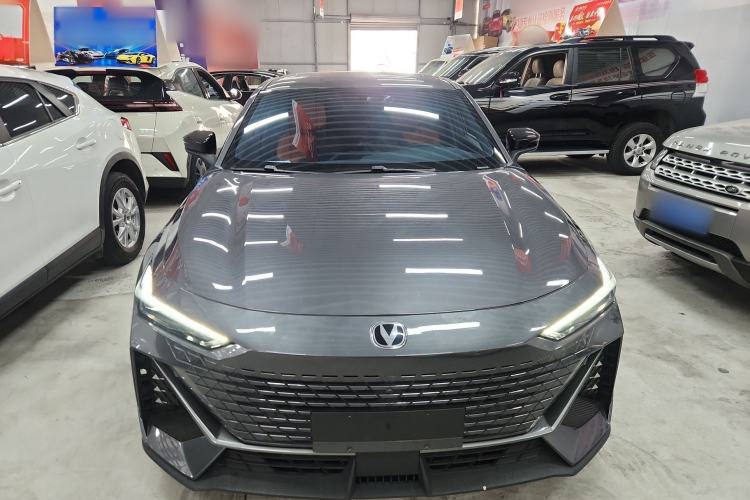 Used Changan UNI-V iDD 2023 ZhiDian iDD 1.5T 113km Smart & Fun Version
