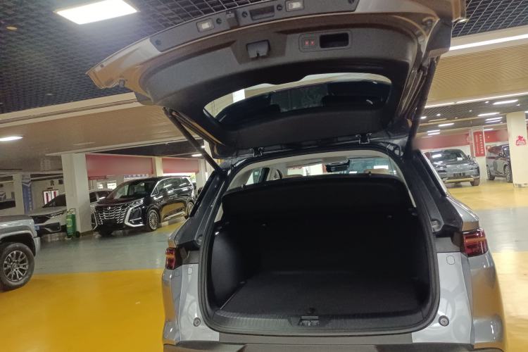 Used BYD Song Pro New Energy 2025 Second-Generation DM-i 115KM Excellence Version
