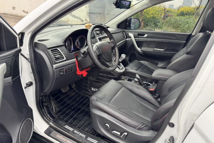 Used Haval H6 2015 Sport Edition 1.5T Automatic Two-Wheel Drive Luxury Model
