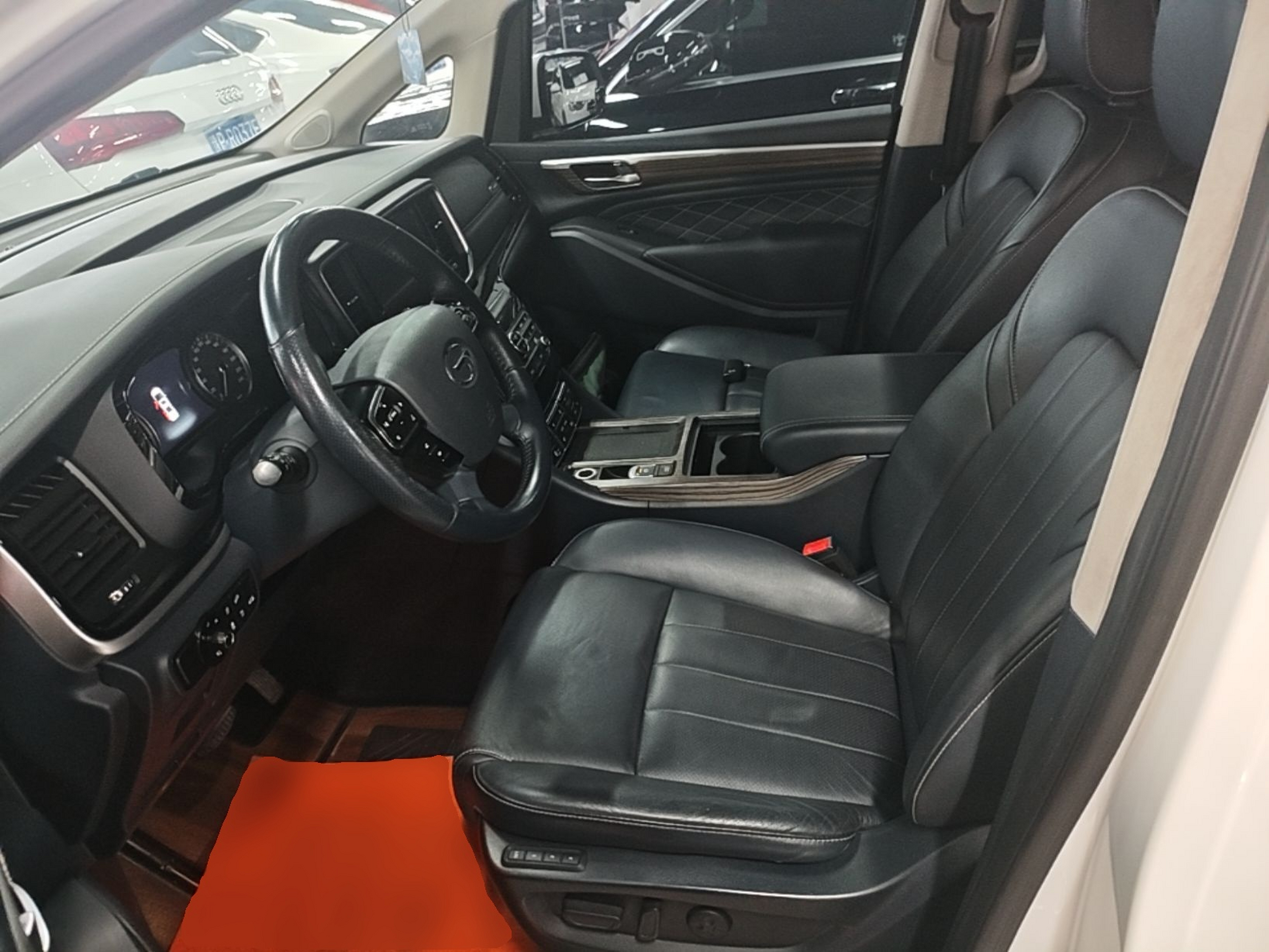 Interior delantero