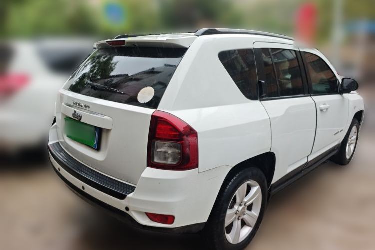 Used Jeep Compass 2015 2.0L two-wheel drive sport version