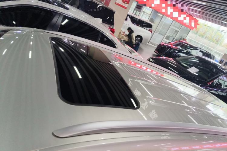 Used Roewe Ei5 2021 500 Admiration Edition Roof
