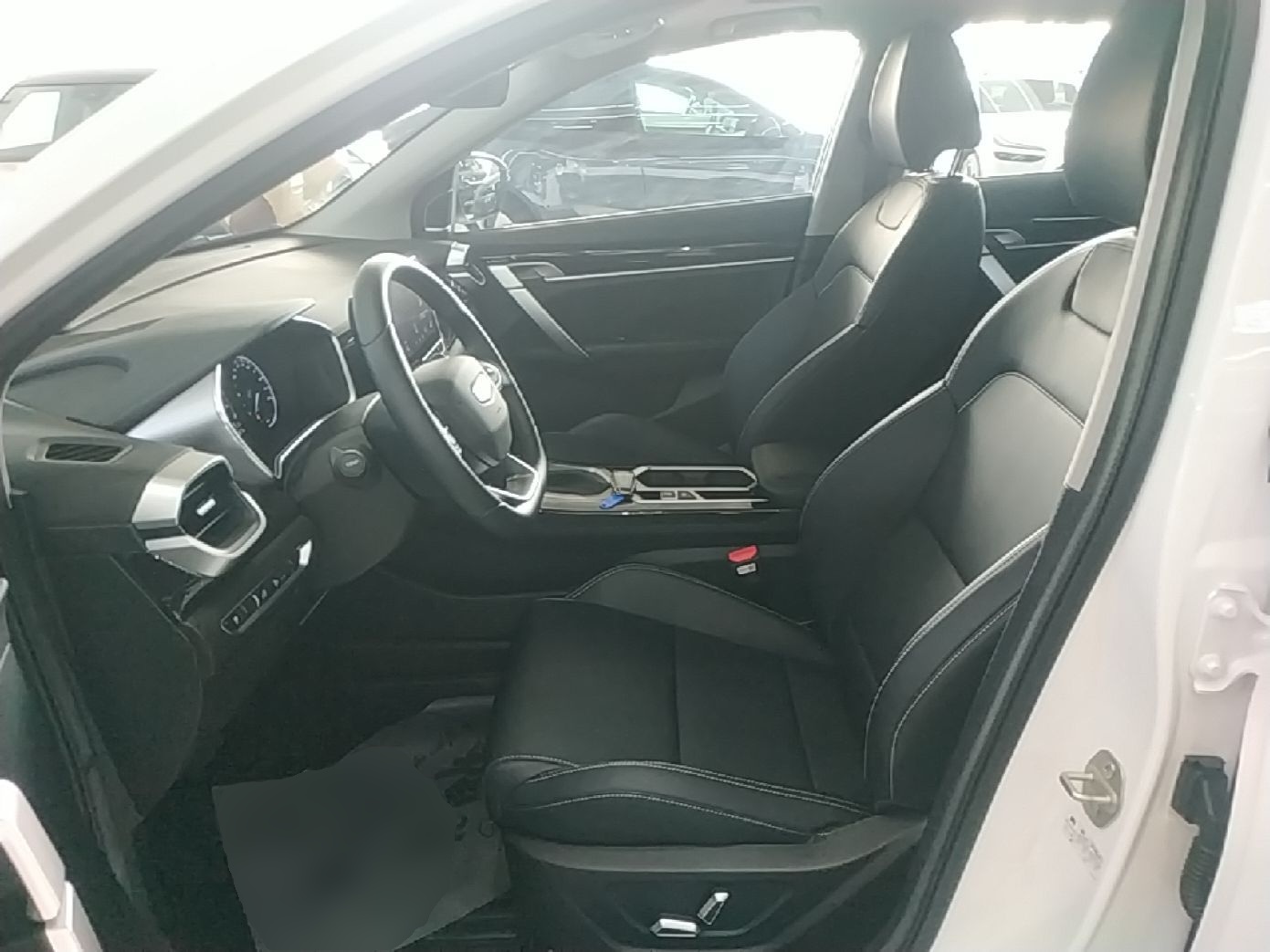 Geely Auto Coolray 2025 Model 1.5L CVT Superpower Edition MAX — снимка 17