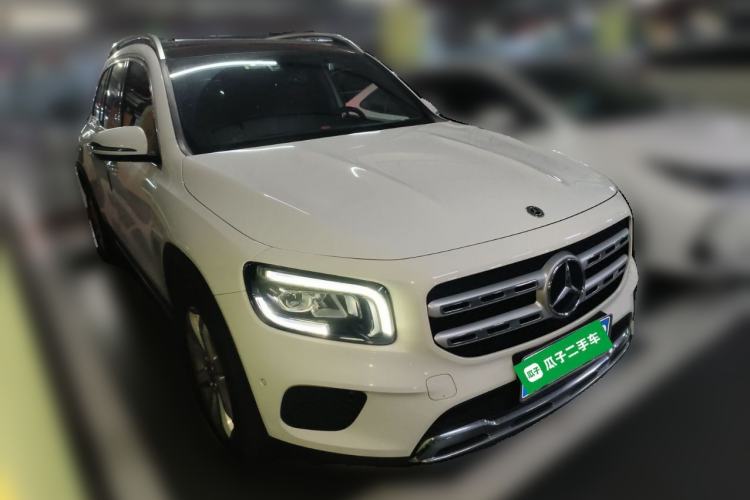 Used Mercedes-Benz GLB 2020 Facelift GLB 200 Fashion Edition Front Right 45 Deg