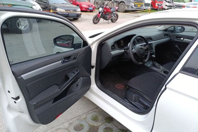 Used Volkswagen Lamando 2019 230TSI DSG Fashion Edition China VI