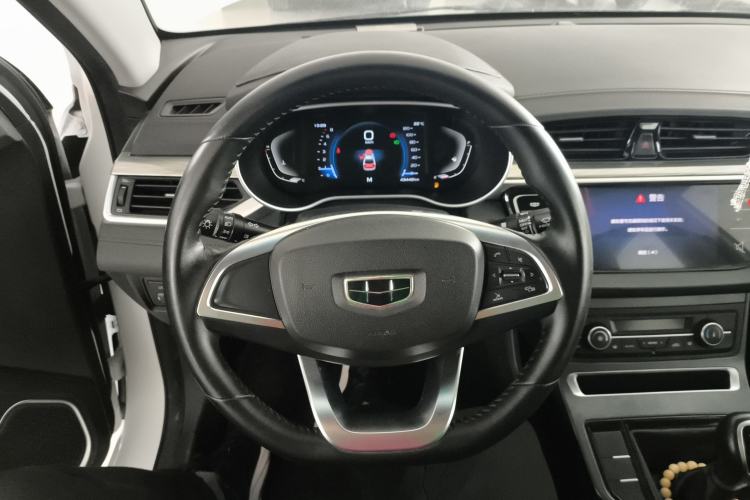 Used Geely Auto Emgrand 2019 Leading Edition 1.5L Manual Upgraded Connectivity Model China VI Standard Steering Wheel