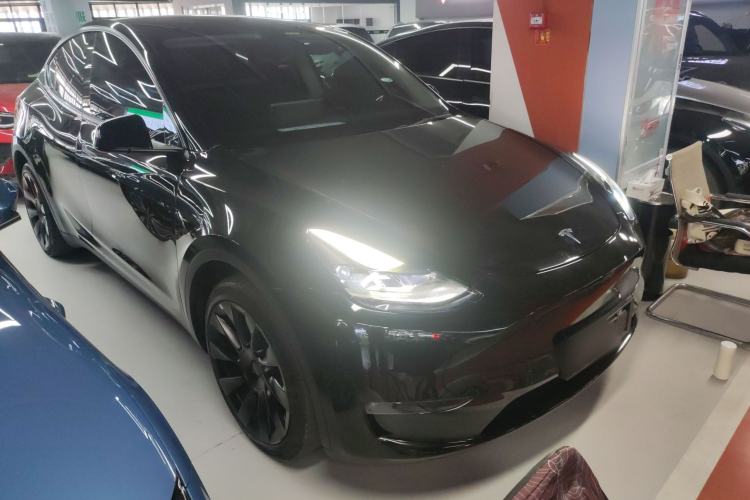 Used Tesla Model Y 2021 Long-Range All-Wheel-Drive Version
