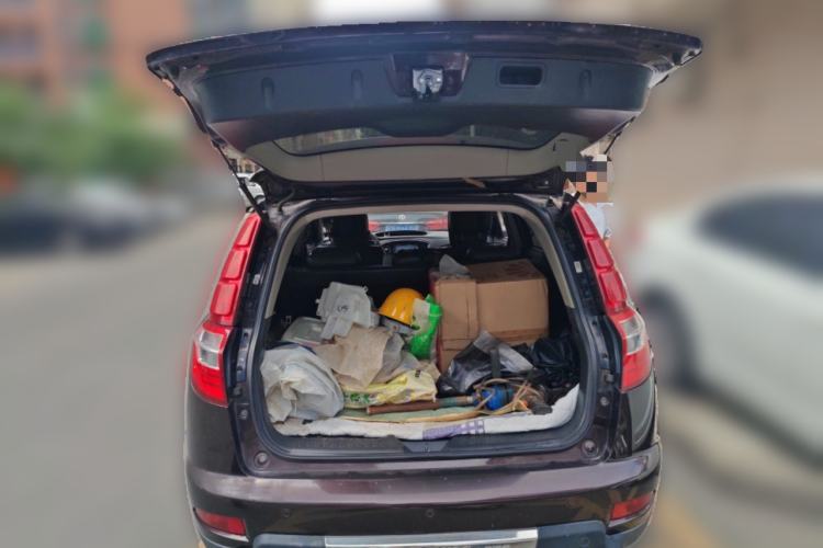 Used Geely Auto GX7 2014 2.0L Automatic Prestige Edition Trunk