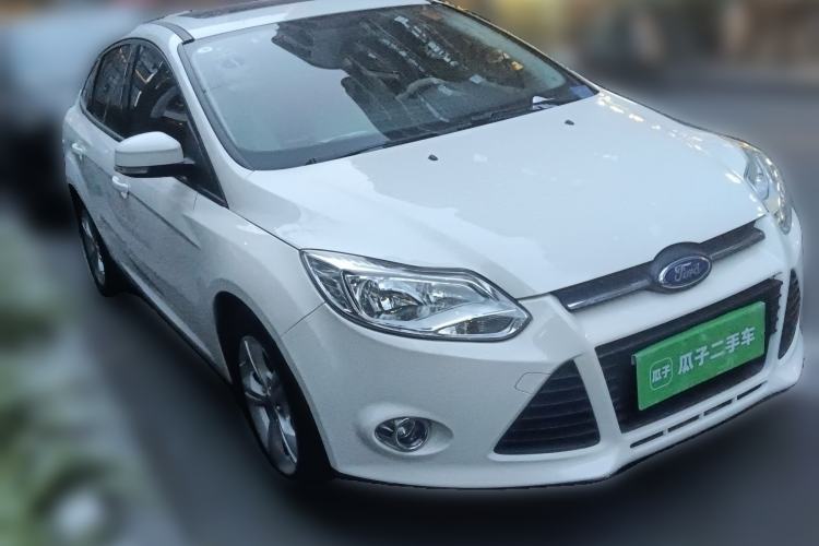 Used Ford Focus 2012 Sedan 1.6L Automatic Fashion Edition