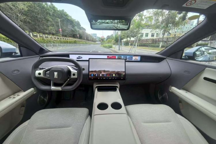 Used Avatr 06 2025 Pro Range-Extended Edition Interior 3