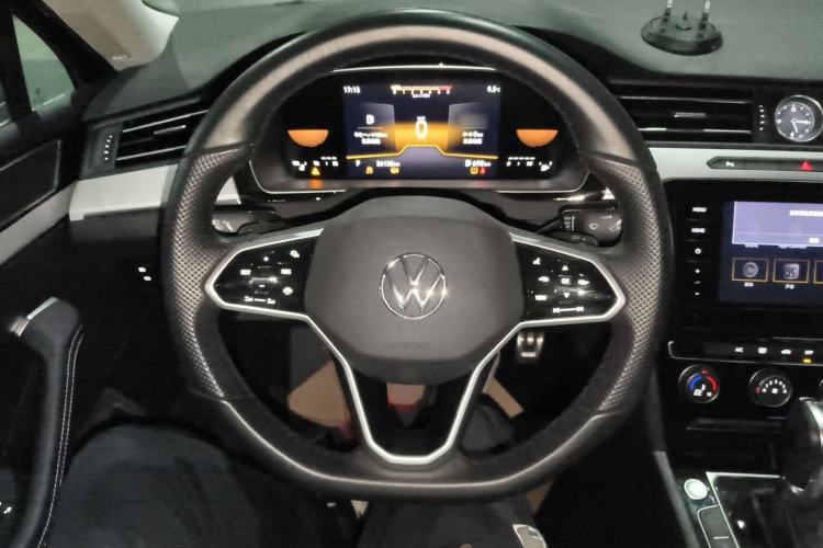 Used Volkswagen Magotan 2025 Zhongxiang Version 280TSI DSG Comfort Edition
