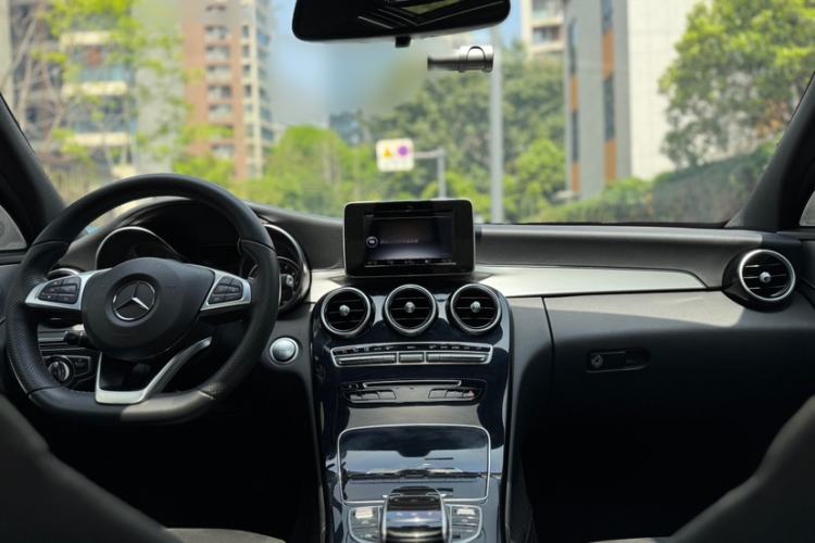 Used Mercedes-Benz C-Class 2017 Restyled C 200 Sport Edition Interior 9