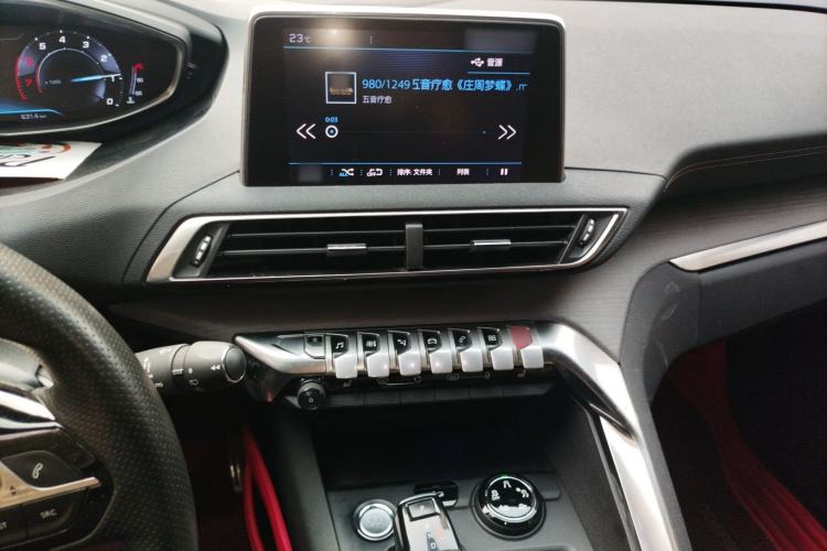 Used Peugeot 5008 2017 380THP 7-Seater Luxury GT Edition Audio And AC Panel