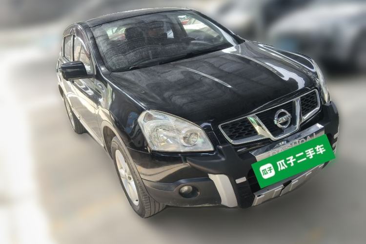 Used Nissan Qashqai 2011 2.0 XV Lea CVT 2WD Front Right 45 Deg