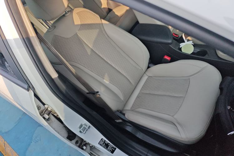 Used Buick GT 2017 15N Automatic Elite Version Right Front Seat