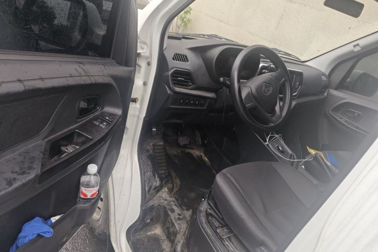 Used CHANGAN KAICHENG Ruixing EM60 2025 Passenger Version Comfort Edition 6 Seats 300 km Range Side-Hinged Doors Driver Seat