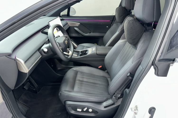 Used ONVO L60 2024 60 kWh Rear-Drive Version Interior 5