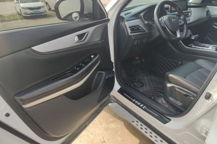 Used CHANGAN CS75 2020 280T DCT Luxury Model China VI Standard Driver Seat