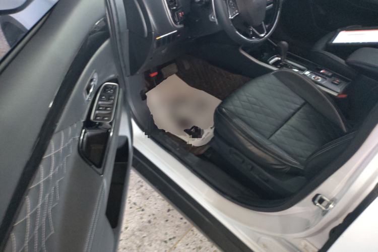 Used Mitsubishi Outlander 2020 2.4L 4x4 Zhi Xiang Edition 5 Seats