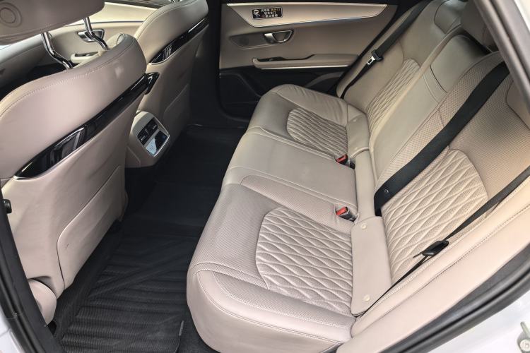 Used BYD Han 2024 EV Glory Edition 506KM Front-Wheel-Drive Premium Model