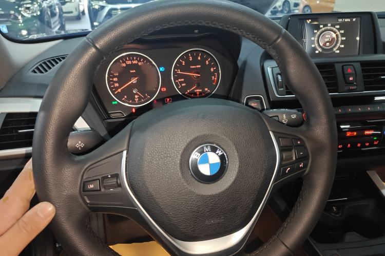 Used BMW 1 Series 2015 120i Leading Model