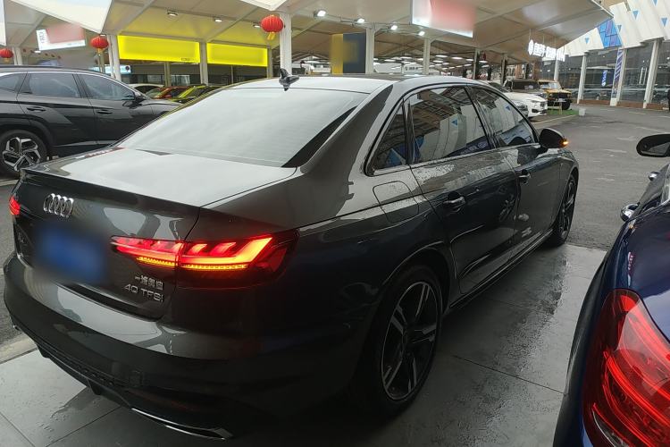 Used Audi A4L 2022 40 TFSI Luxury Dynamic Model
