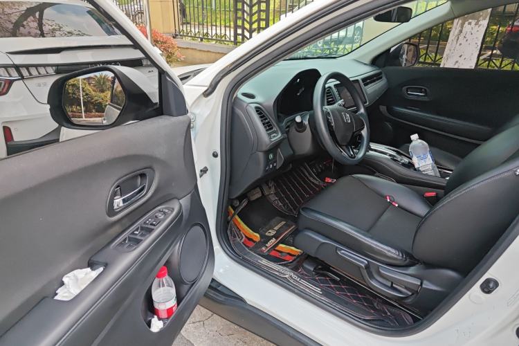 Used Honda Vezel 2022 1.5L CVT Phantom Night Pioneer Edition
