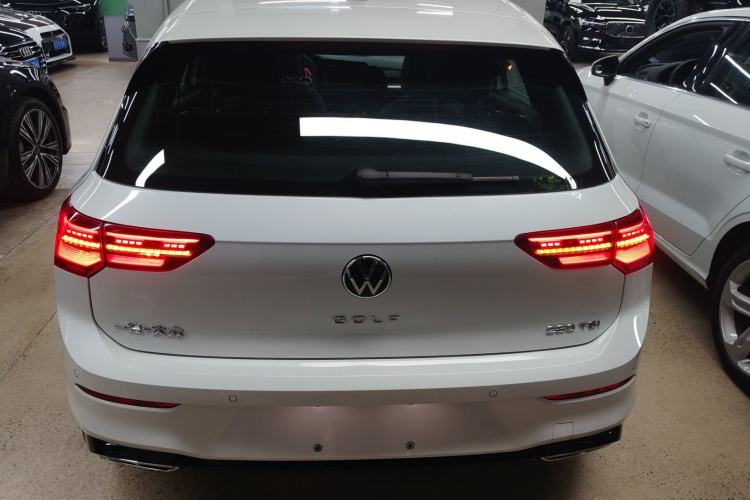 Used Volkswagen Golf 2023 Facelift 280TSI DSG R-Line Rear