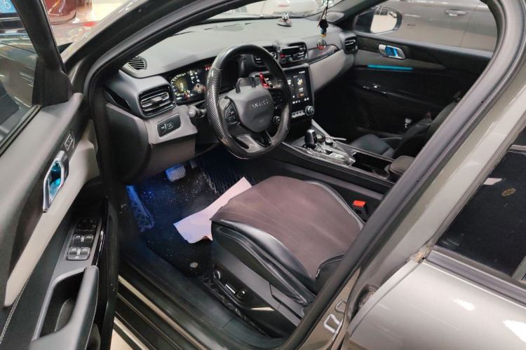 Used Lynk & Co 03 2022 2.0TD DCT JingPro