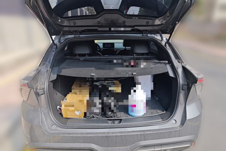 Used MG 4 EV 2022 425 km Luxury Edition Trunk