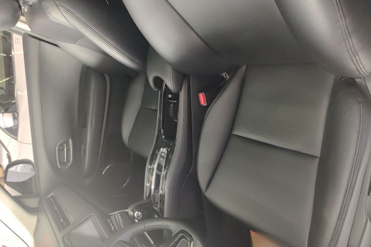 Used Honda Vezel 2015 1.8L CVT 2WD Luxury Model
