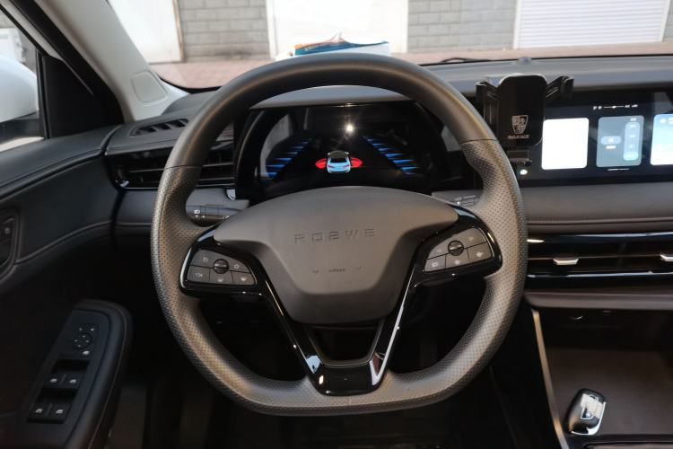 Used Roewe i5 2023 1.5L Manual Comfort Edition